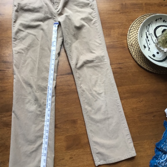 BASS jeans size 6 khaki comfortable Women’s 5’ 7” - Picture 2 of 5